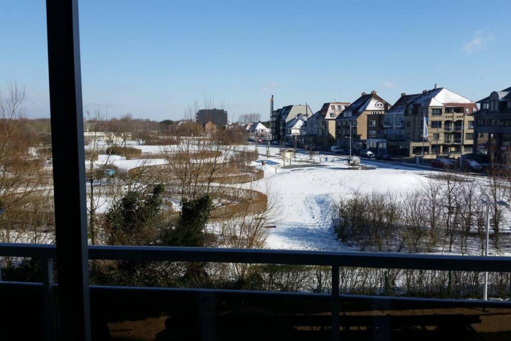 Appartement Residentie Astrid Met Private Parking Bredene Eksteriør bilde